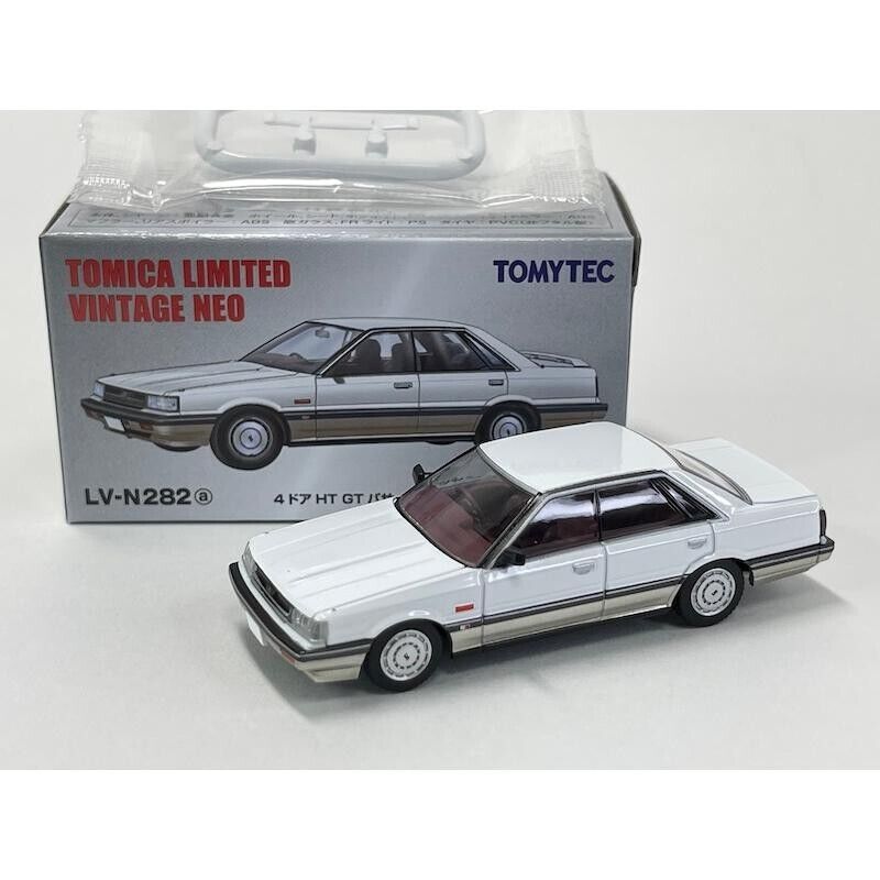 Tomytec Vintage Nissan Skyline R31 4 puertas HT GT Passage 1/64 Coche de metal fundido a presión