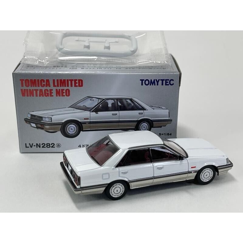 Tomytec Vintage Nissan Skyline R31 4Door HT GT Passage 1/64 Metal Die-cast Car