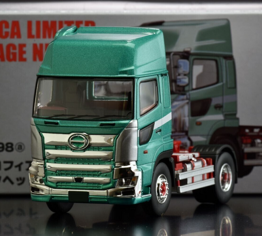 [Tomica Limited Vintage NEO LV-N298A 1/64] Hino Profia Tractor Head (Green)